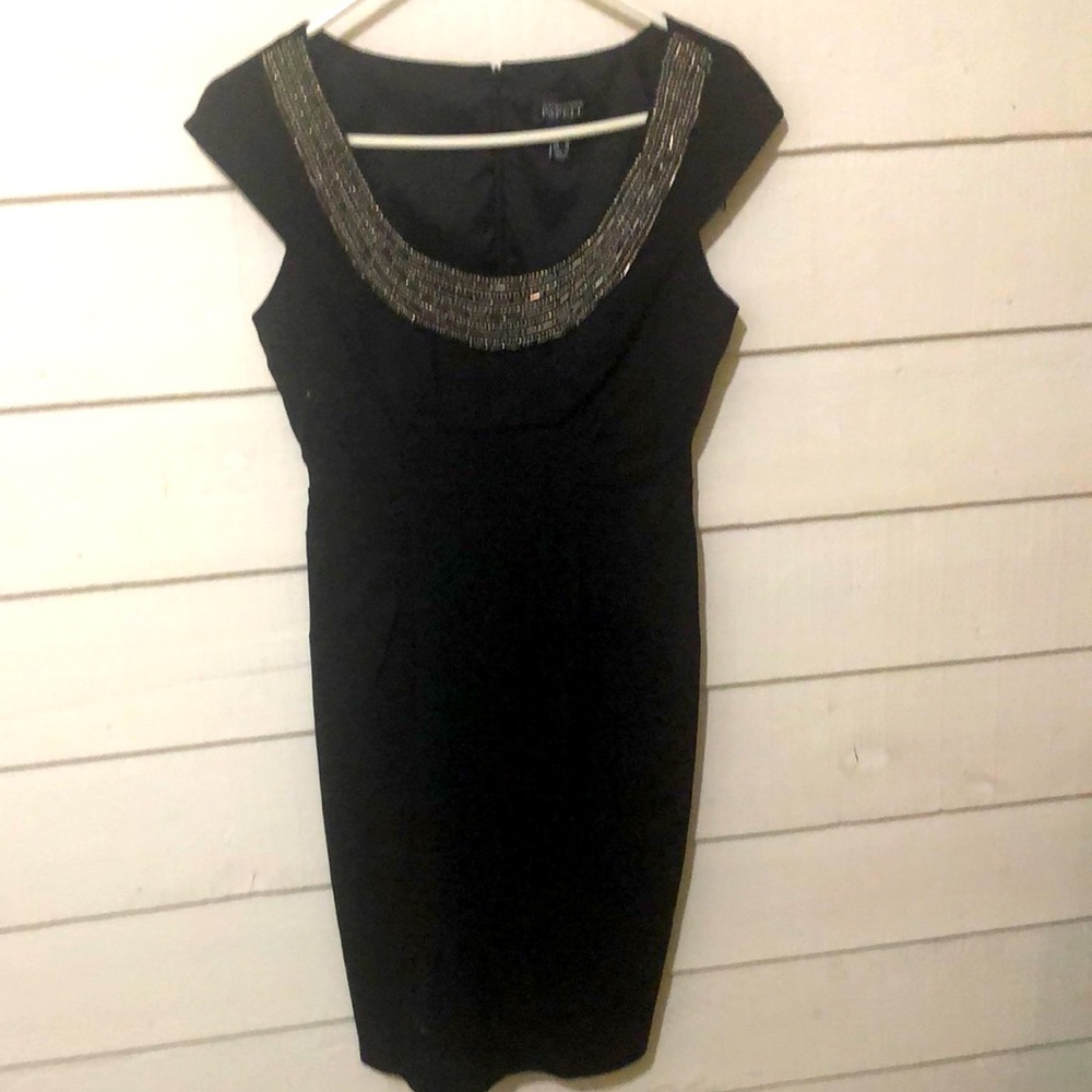 Adrianna Papell cocktail or date night dress. Great little black dress!